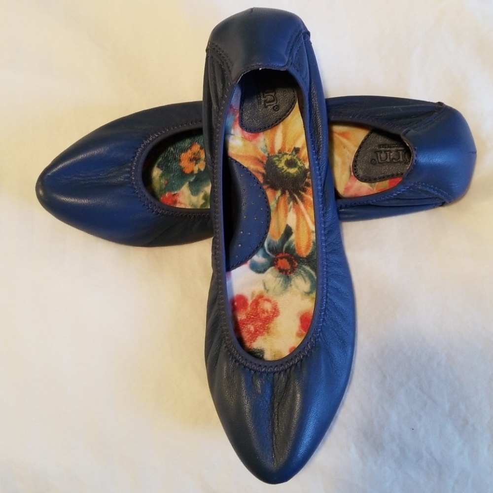Size 7.5, Blue BORN flats, worn once in the house!